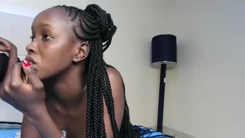 Snapshot of mamaapussy chatting on 02-28-25, 02:20 mamaa online show from 02-28-25, 02:20