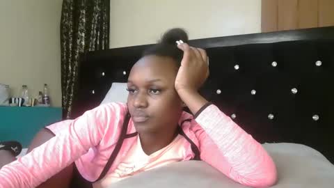 Snapshot of mamaapussy chatting on 09-11-25, 08:03 mamaa online show from 09-11-25, 08:03