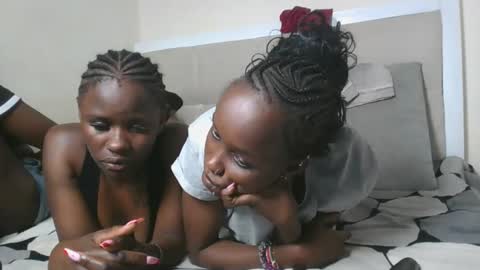 Snapshot of mamaapussy chatting on 01-14-26, 10:58 mamaa online show from 01-14-26, 10:58