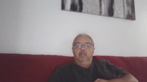 Snapshot of mambow99 chatting on 01-04-25, 06:19 OLDMANFREE online show from 01-04-25, 06:19