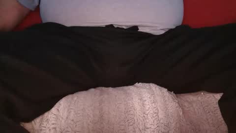 Snapshot of mambow99 chatting on 03-08-26, 02:54 OLDMANFREE online show from 03-08-26, 02:54