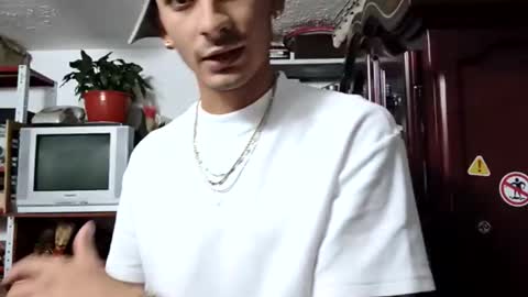 Snapshot of mamm7772024 chatting on 02-03-26, 12:42 Mickey online show from 02-03-26, 12:42