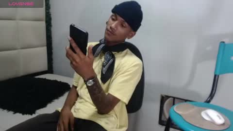 man_san11 online show from 01-04-25, 03:17