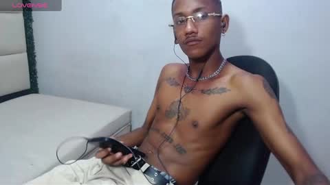 man_san11 online show from 01-07-25, 03:23