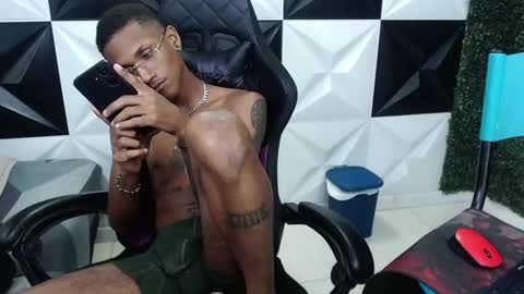 man_san11 online show from 03-10-25, 05:39