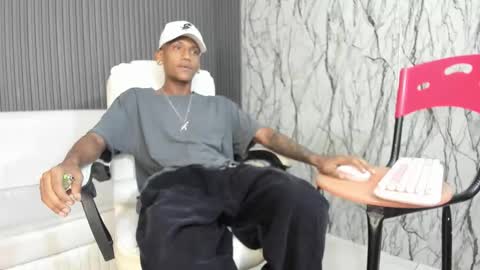 Snapshot of man_san11 chatting on 12-21-25, 02:35 man_san11 online show from 12-21-25, 02:35