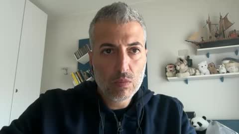 Snapshot of manager82 chatting on 10-06-25, 10:56 manager82 online show from 10-06-25, 10:56