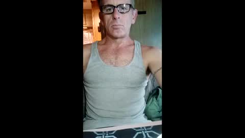 Snapshot of mandnforever100 chatting on 01-05-26, 08:01 mandnforever100 online show from 01-05-26, 08:01