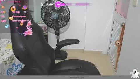 Snapshot of mandy_renzon1_ chatting on 10-15-25, 07:14 M A N D Y online show from 10-15-25, 07:14