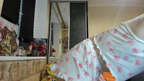 Mandy online show from 04-27-26, 06:06