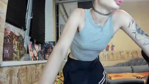 Snapshot of mandyshine chatting on 07-01-26, 05:45 Mandy online show from 07-01-26, 05:45