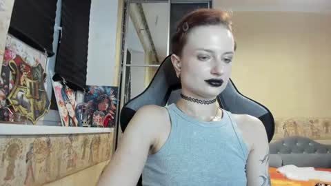 Snapshot of mandyshine chatting on 07-22-26, 06:22 Mandy online show from 07-22-26, 06:22