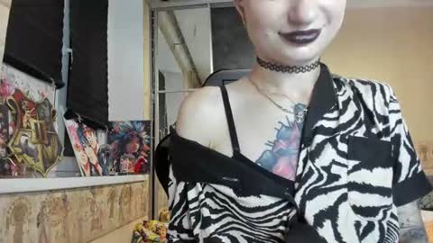 Snapshot of mandyshine chatting on 07-28-26, 08:52 Mandy online show from 07-28-26, 08:52