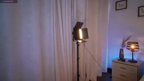 Snapshot of manelyk_10 chatting on 03-11-25, 05:02 online show from 03-11-25, 05:02