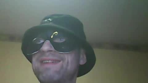 Snapshot of maniakruls chatting on 02-08-26, 01:14 maniakruls online show from 02-08-26, 01:14