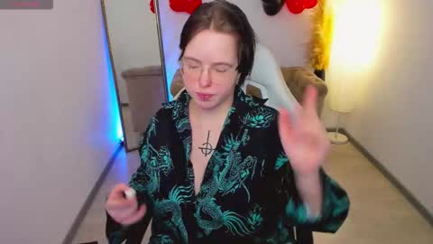 manic_pixie_ online show from 02-12-26, 03:29