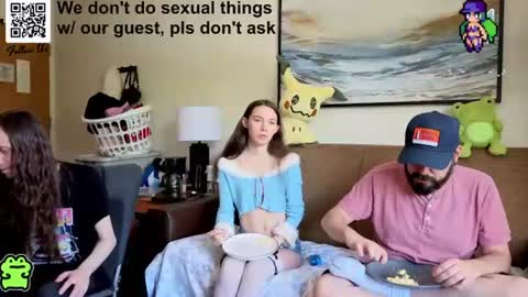 manicpixiedreamfrog online show from 06-19-26, 03:27