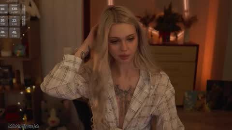 Snapshot of manifreyja chatting on 02-21-26, 12:22 Amelie online show from 02-21-26, 12:22