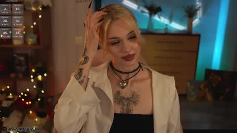 Amelie online show from 04-15-26, 08:31