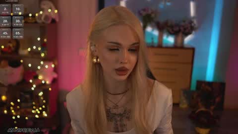 Amelie online show from 04-27-26, 08:40