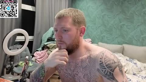 Snapshot of manjerk_on_cb chatting on 01-13-26, 04:12 Arthur online show from 01-13-26, 04:12