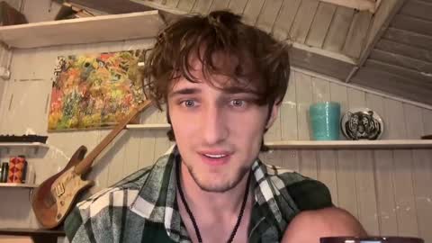 Snapshot of manolein chatting on 12-16-24, 09:52 manolein online show from 12-16-24, 09:52