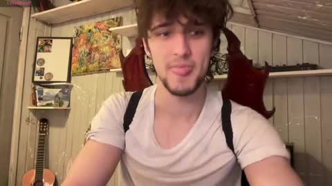 Snapshot of manolein chatting on 01-05-25, 08:10 manolein online show from 01-05-25, 08:10