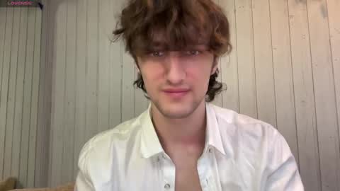 Snapshot of manolein chatting on 01-11-25, 08:54 manolein online show from 01-11-25, 08:54