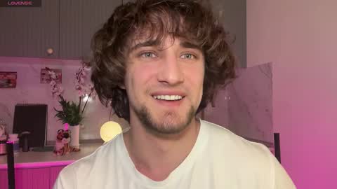 Snapshot of manolein chatting on 12-05-25, 06:59 manolein online show from 12-05-25, 06:59