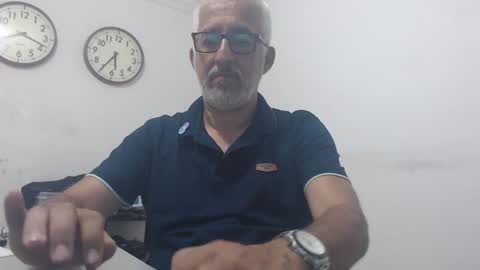 Manolito online show from 02-23-25, 10:31