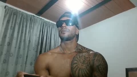 Manolo online show from 10-19-25, 07:03