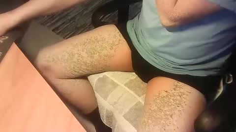 Snapshot of manswed chatting on 11-23-25, 12:49 manswed online show from 11-23-25, 12:49