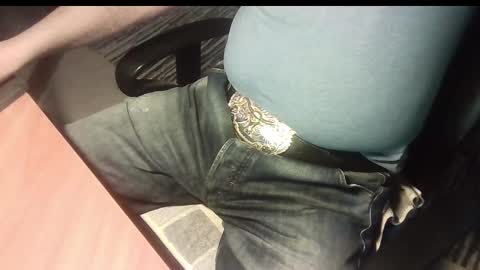 Snapshot of manswed chatting on 12-20-25, 09:05 manswed online show from 12-20-25, 09:05