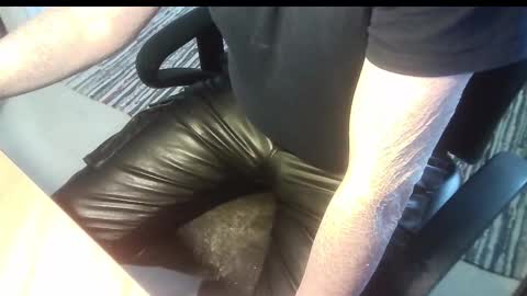 Snapshot of manswed chatting on 03-23-26, 08:07 manswed online show from 03-23-26, 08:07