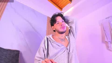 MANUEL Dont forget your thumbs up online show from 12-02-25, 11:48