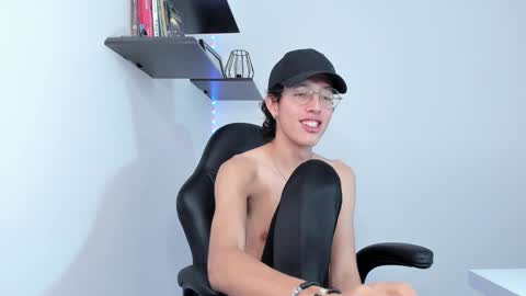 Manuel online show from 12-31-24, 06:24