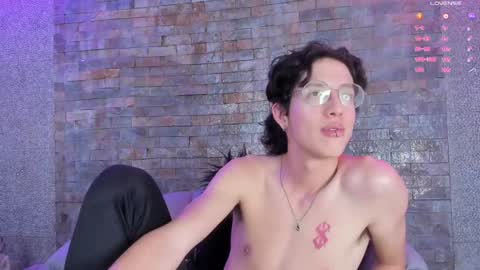 Manuel online show from 01-05-25, 01:45