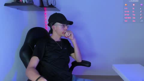 Manuel online show from 01-12-25, 07:31