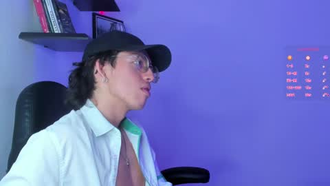 Manuel online show from 03-02-25, 01:58