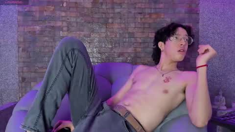 Manuel online show from 03-06-25, 02:18