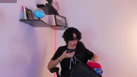 Manuel online show from 10-05-25, 03:05