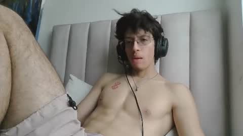 Manuel online show from 06-07-26, 03:49