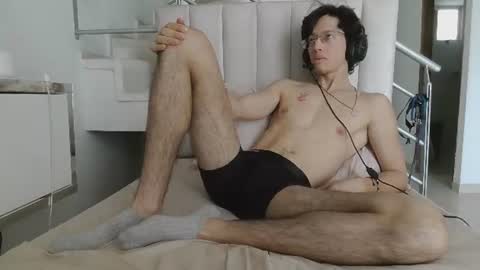 Manuel online show from 06-26-26, 01:26