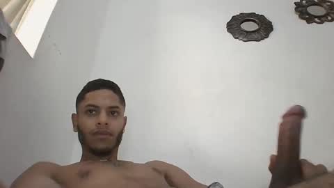 Snapshot of manuel444rl chatting on 12-20-24, 01:43 Manuel RL online show from 12-20-24, 01:43