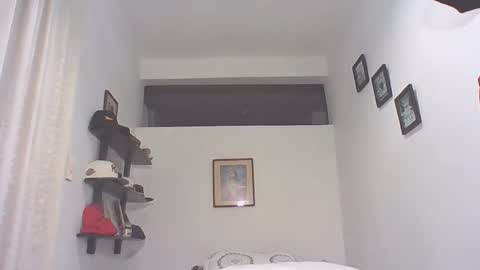 Snapshot of manuel444rl chatting on 02-24-25, 07:11 Manuel RL online show from 02-24-25, 07:11