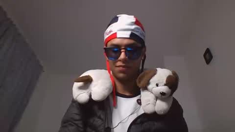 Snapshot of manuel444rl chatting on 10-24-25, 03:14 Manuel RL online show from 10-24-25, 03:14