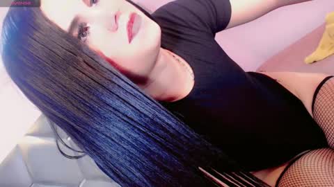 Manuela Kingsley online show from 12-26-24, 02:27