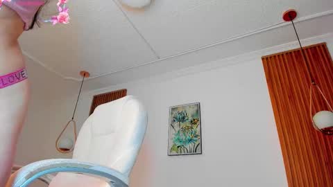 Snapshot of manuela_miiller chatting on 01-05-26, 09:07 Manuela Miller online show from 01-05-26, 09:07