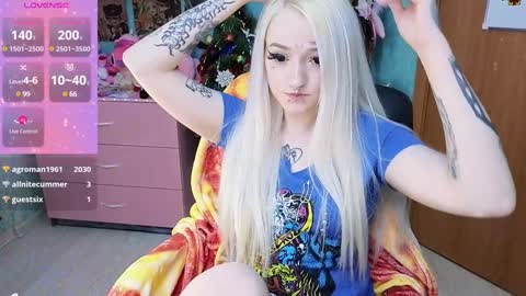 Manuela online show from 12-28-24, 11:16
