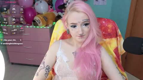 Manuela online show from 12-21-25, 08:49